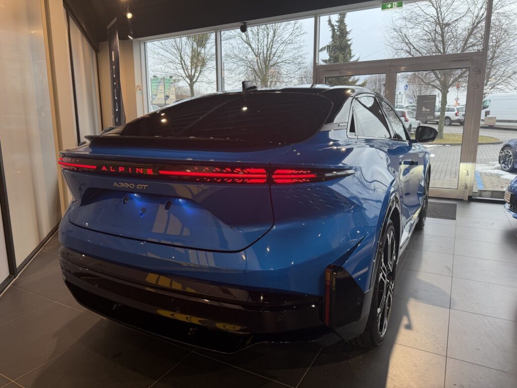 Alpine A390 Exposé-Bild 3