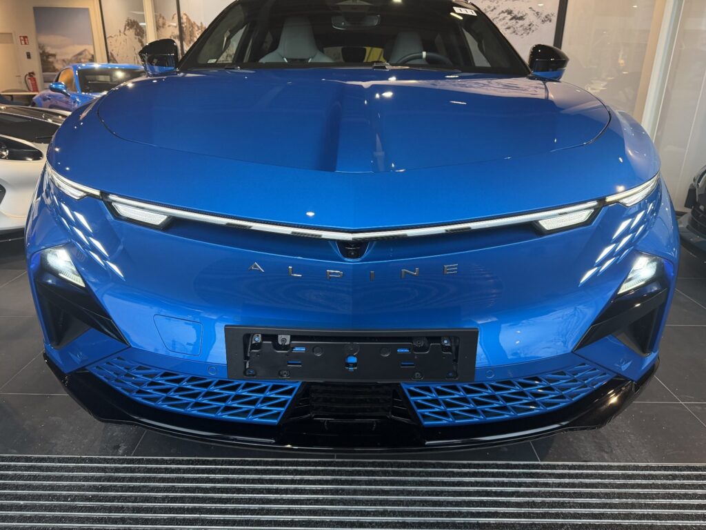 Alpine A390 Exposé-Bild 7