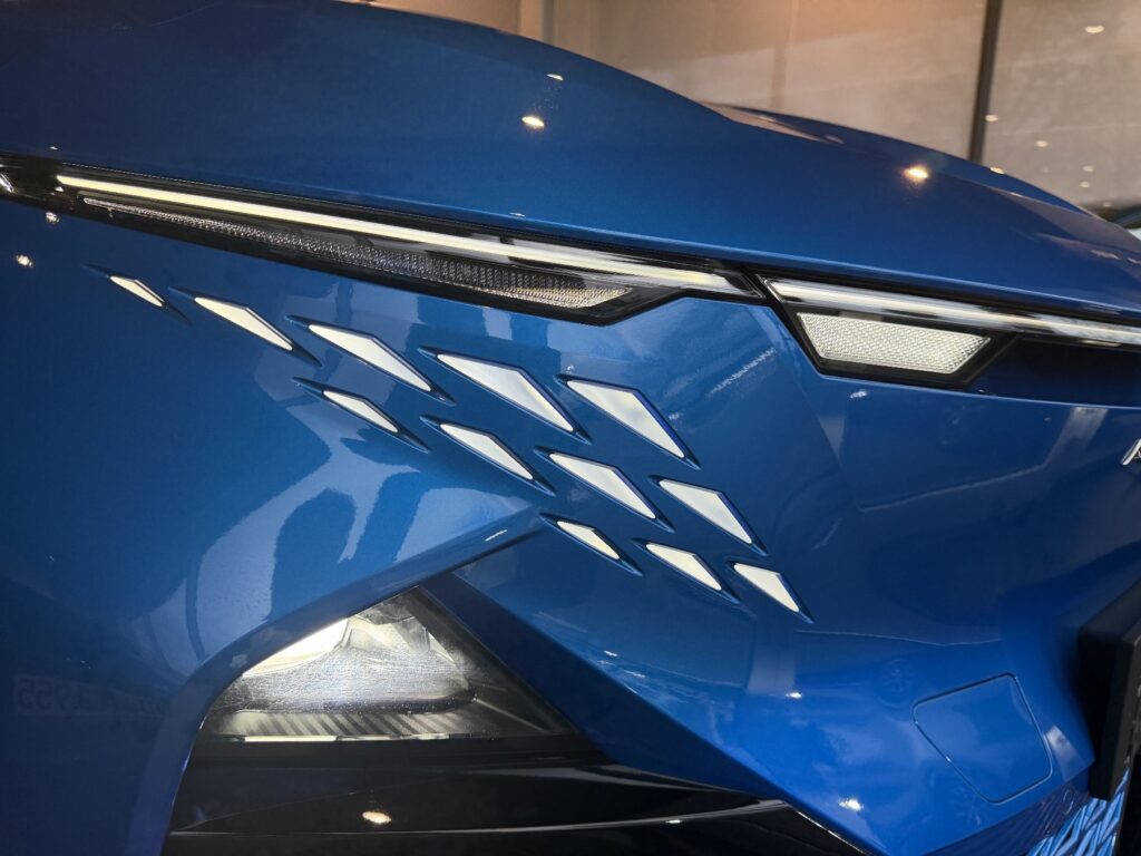 Alpine A390 Exposé-Bild 9