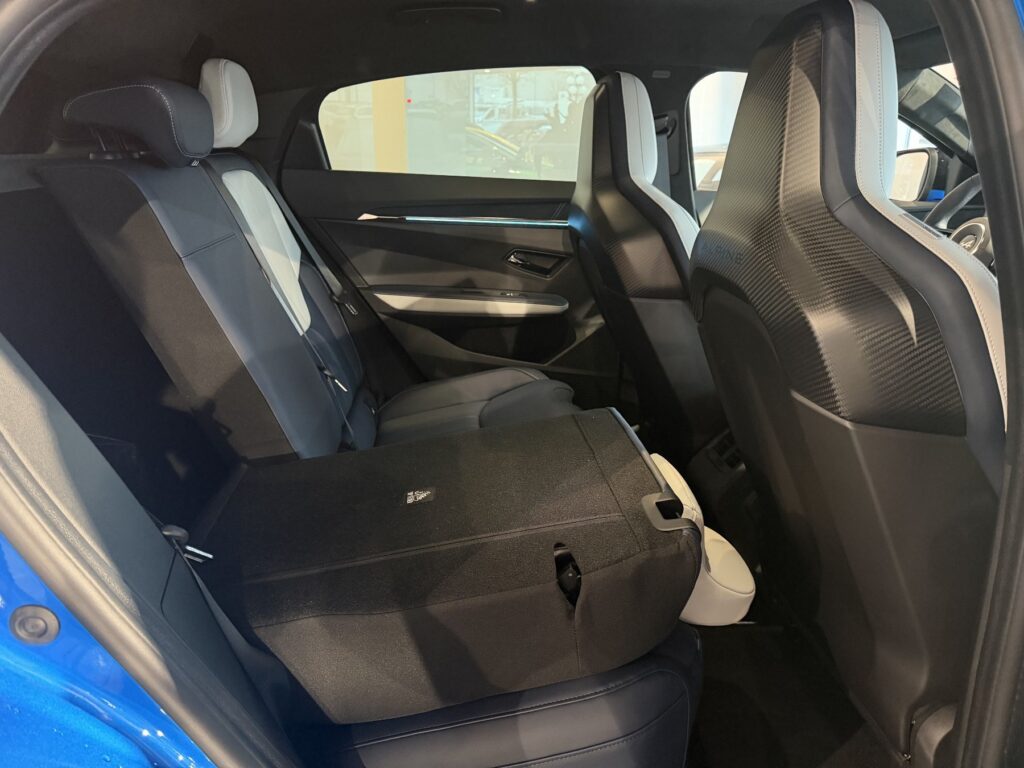 Alpine A390 Exposé-Bild 35