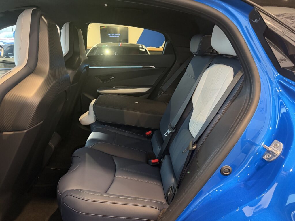 Alpine A390 Exposé-Bild 36
