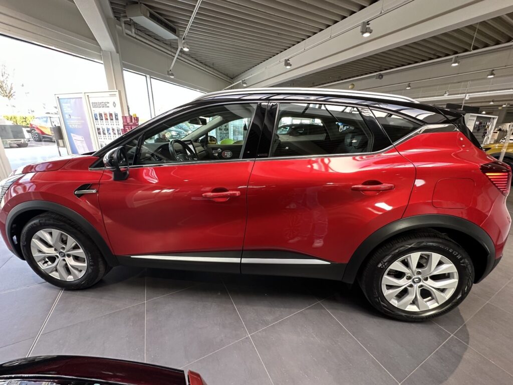 Renault Captur Exposé-Bild 14