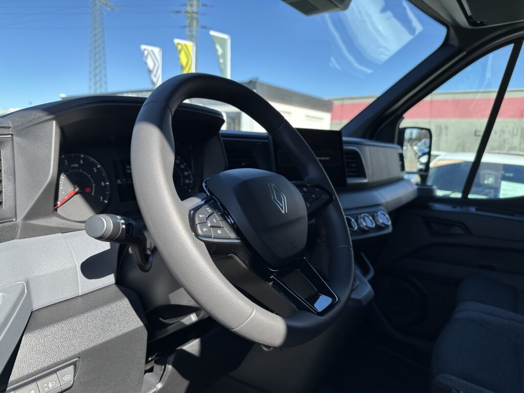Renault Master Exposé-Bild 35