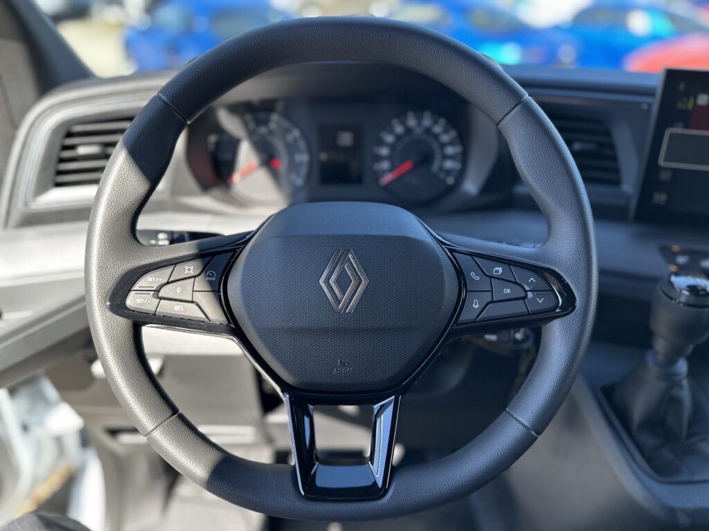 Renault Master Exposé-Bild 36