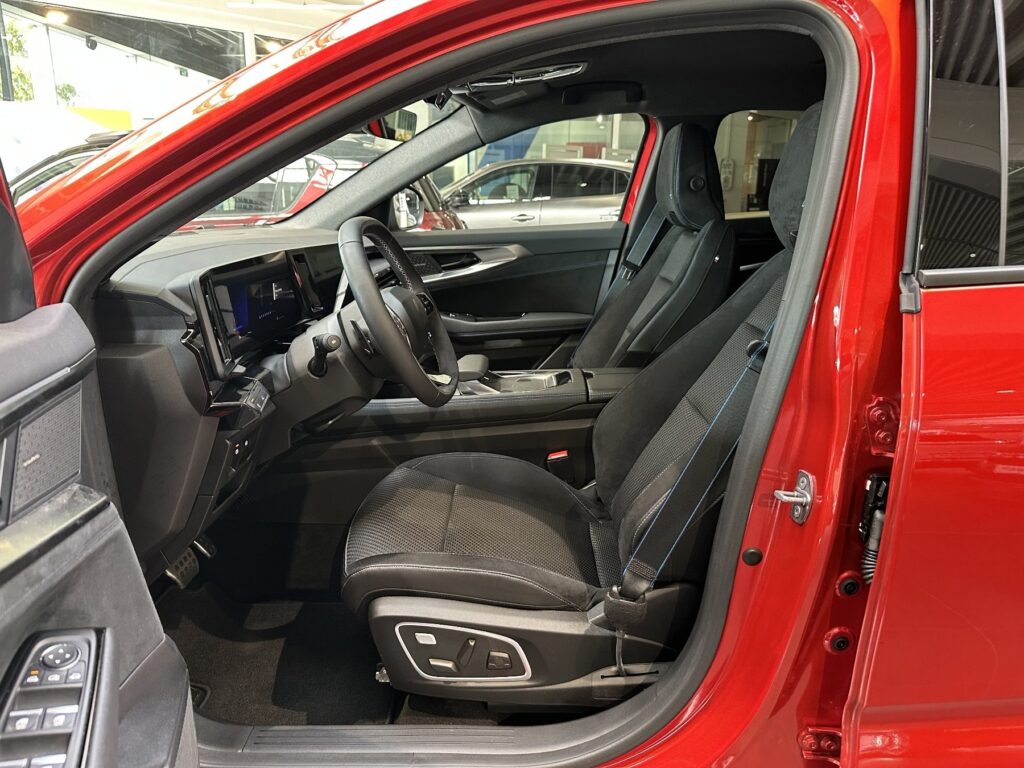 Renault Austral Exposé-Bild 31