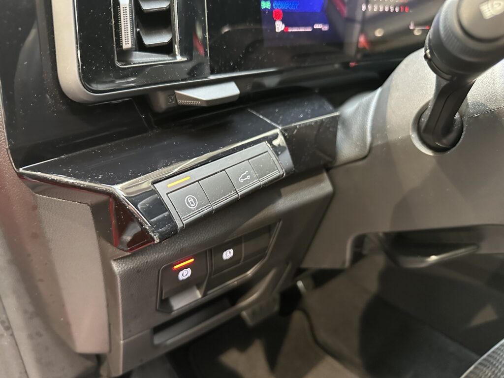 Renault Austral Exposé-Bild 34