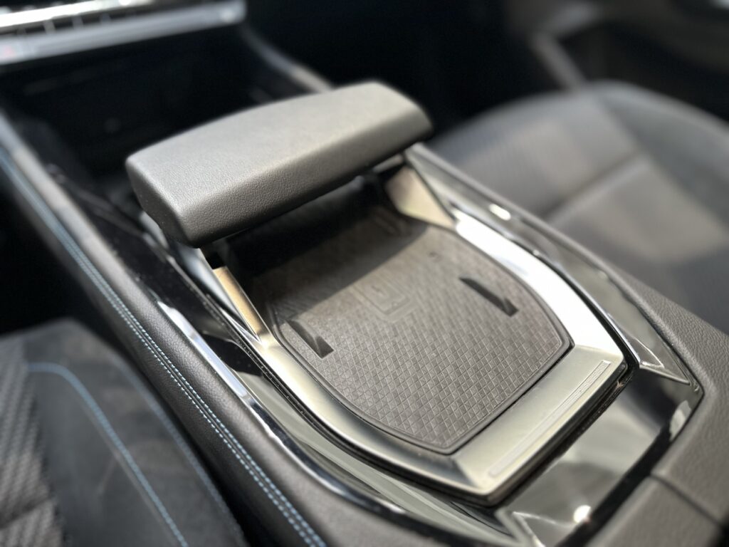 Renault Austral Exposé-Bild 47