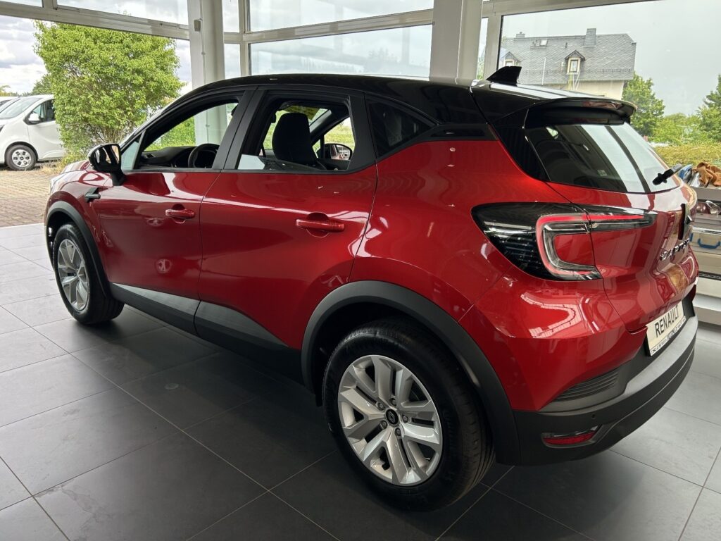 Renault Captur Exposé-Bild 17