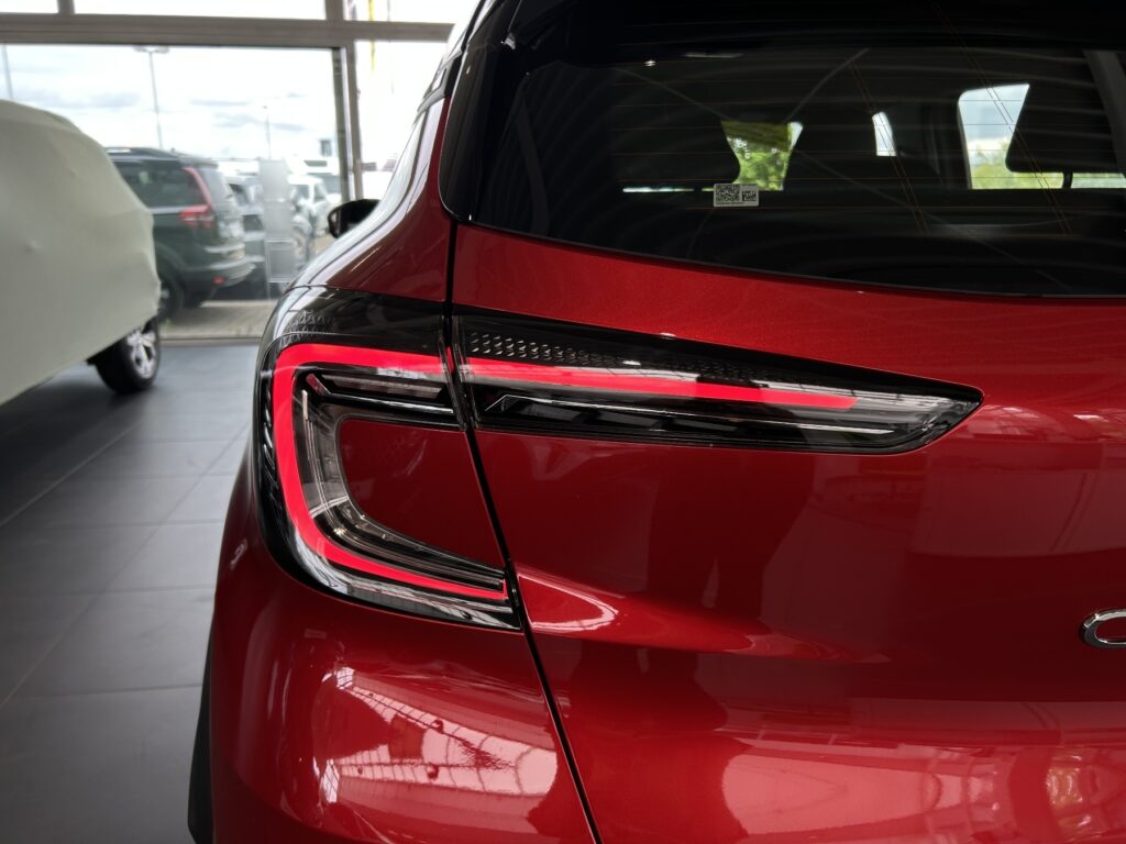 Renault Captur Exposé-Bild 18