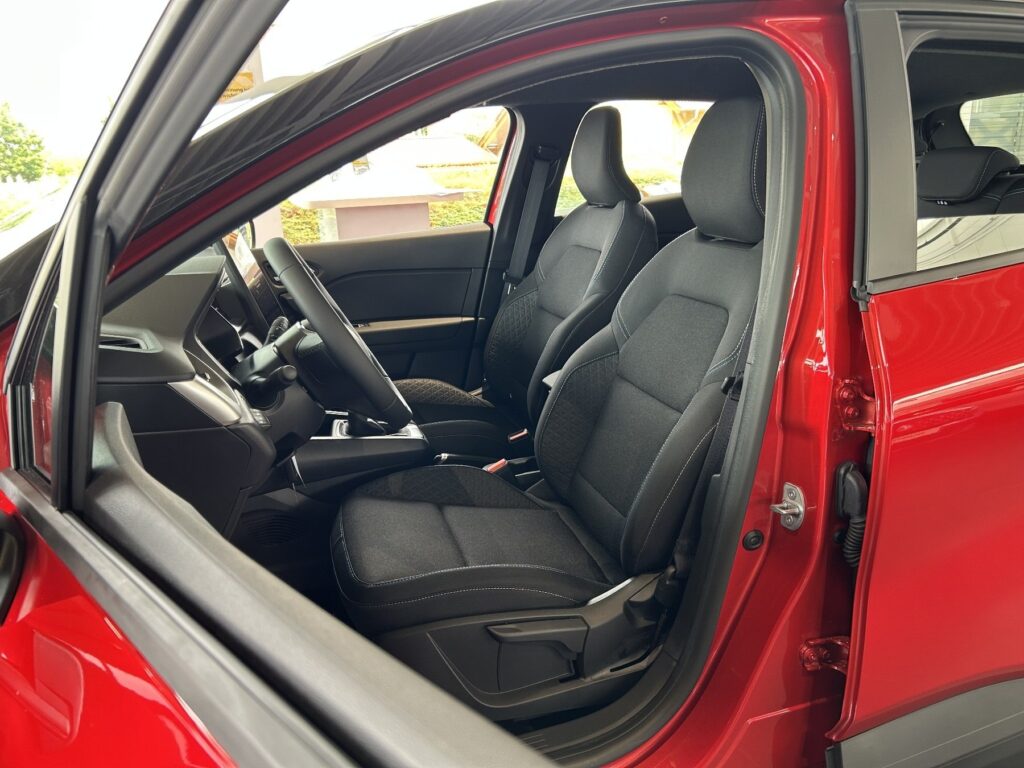 Renault Captur Exposé-Bild 20