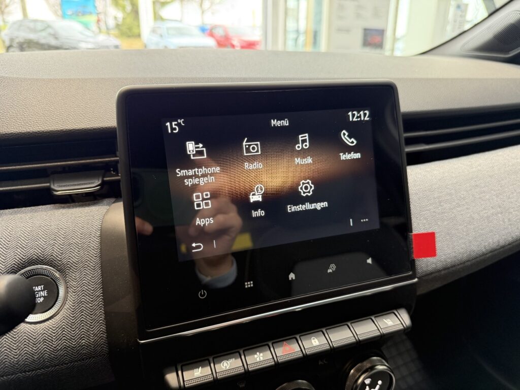 Renault Clio Exposé-Bild 27