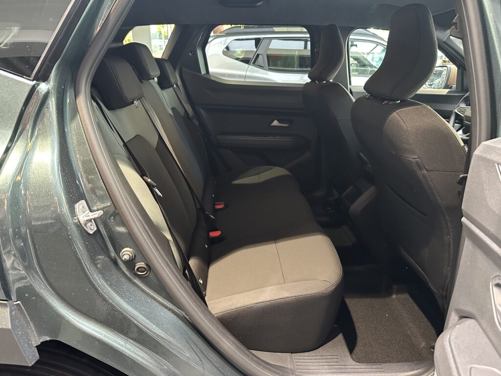 Dacia Duster Exposé-Bild 12