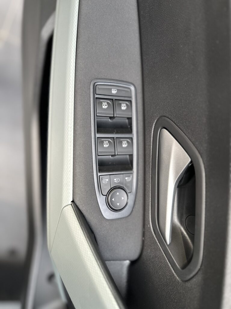 Dacia Duster Exposé-Bild 29