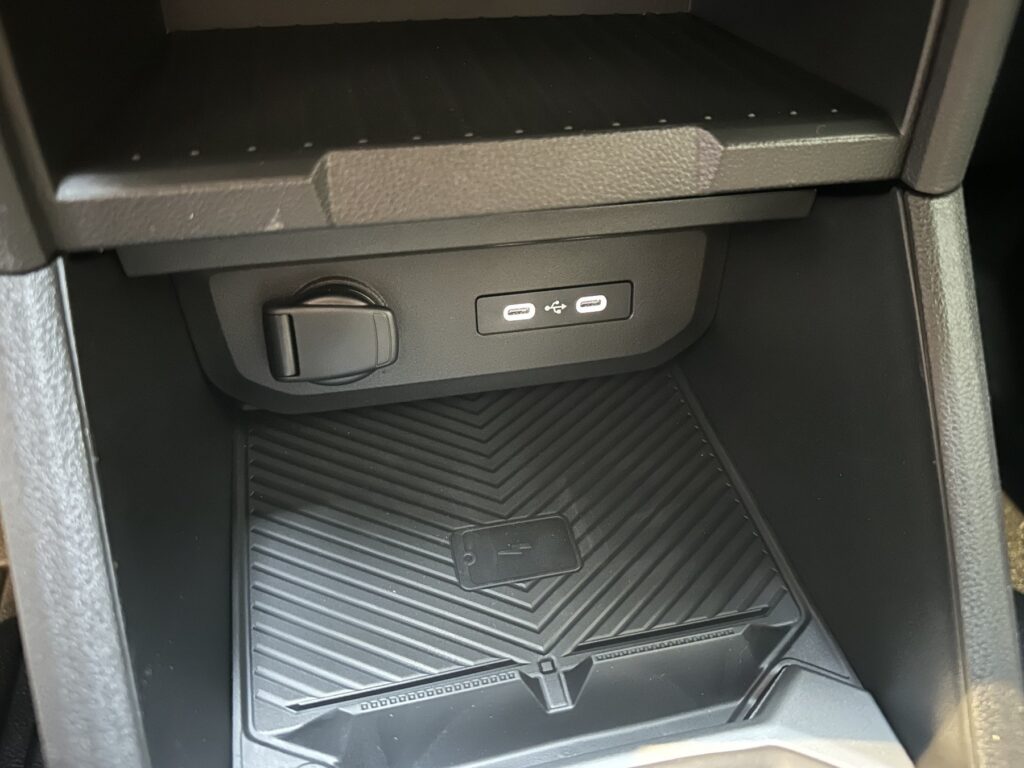 Dacia Duster Exposé-Bild 45