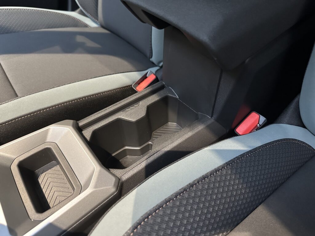 Dacia Duster Exposé-Bild 48