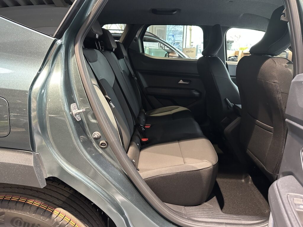 Dacia Duster Exposé-Bild 12