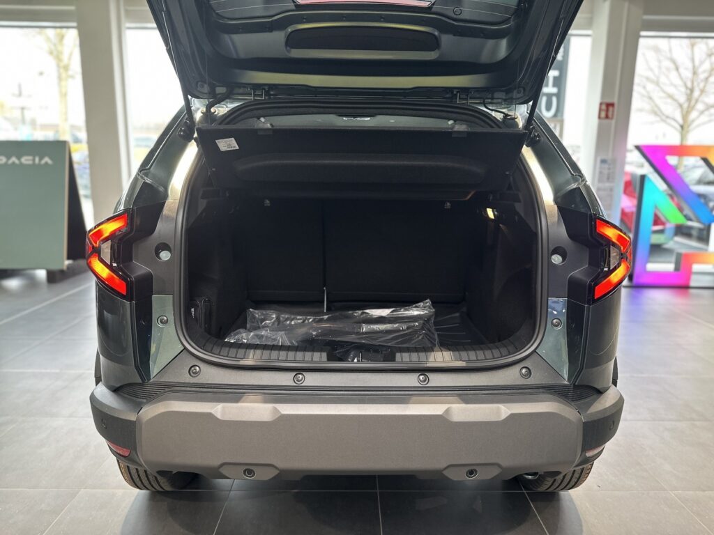 Dacia Duster Exposé-Bild 20