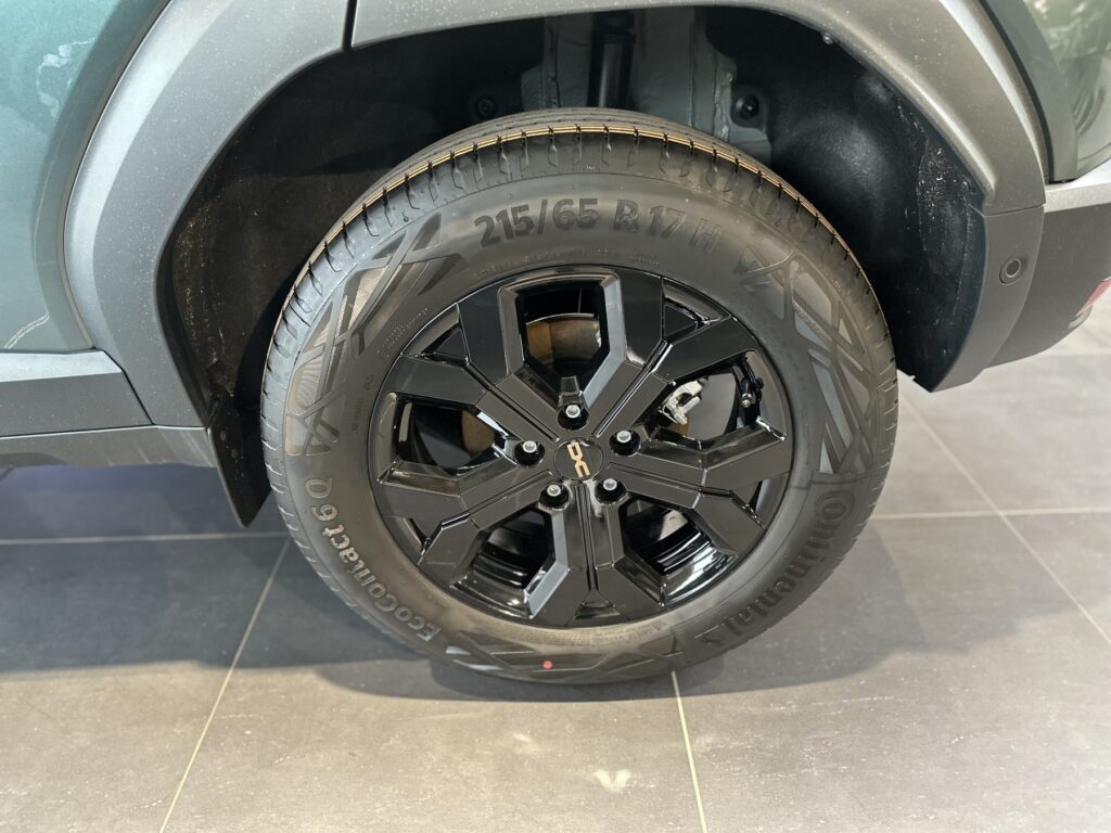 Dacia Duster Exposé-Bild 23