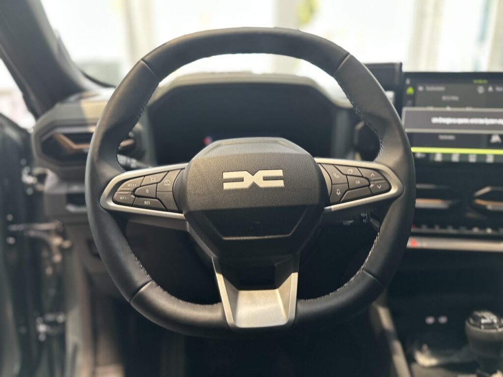 Dacia Duster Exposé-Bild 31
