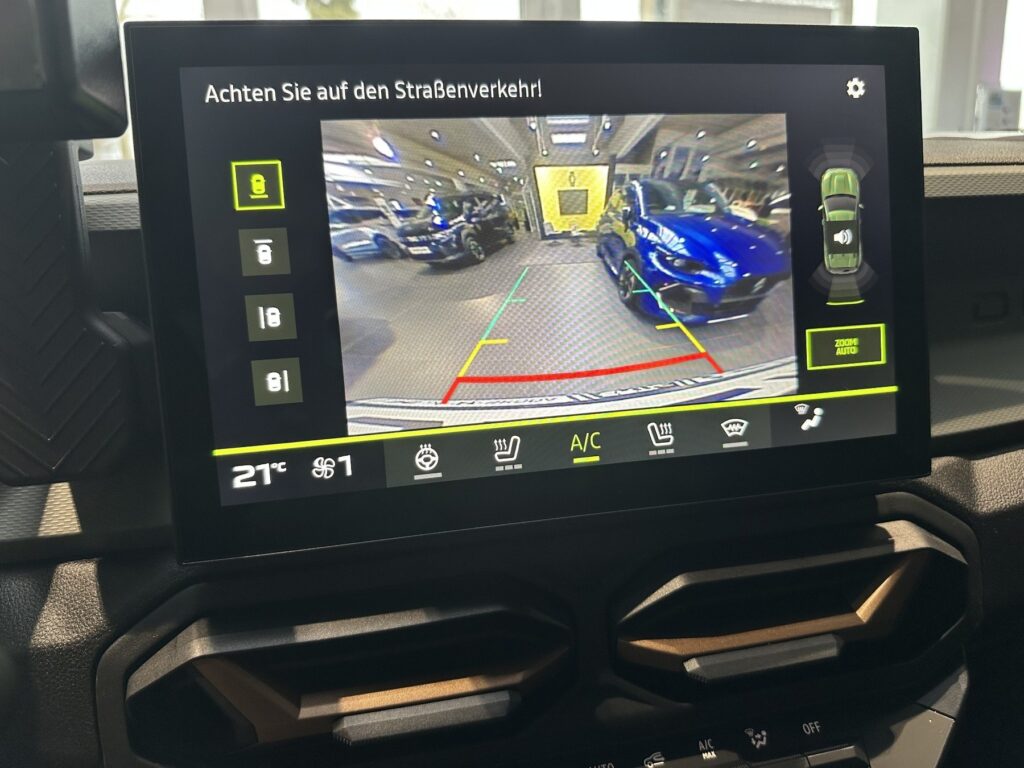 Dacia Duster Exposé-Bild 39