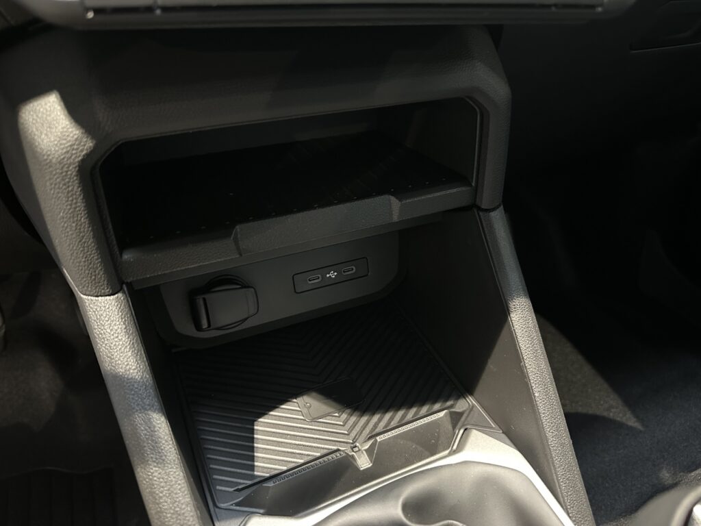 Dacia Duster Exposé-Bild 43