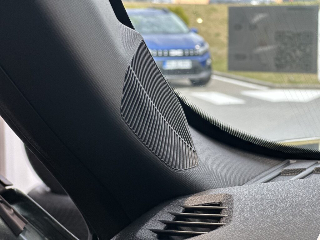 Dacia Duster Exposé-Bild 49