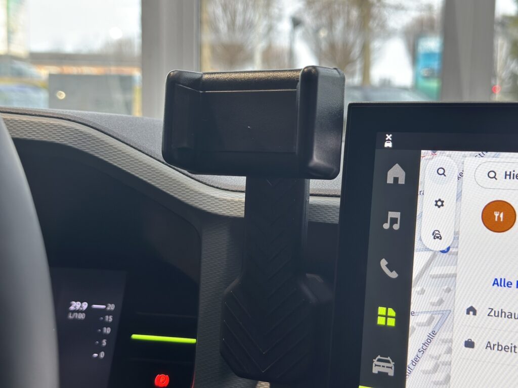 Dacia Duster Exposé-Bild 50