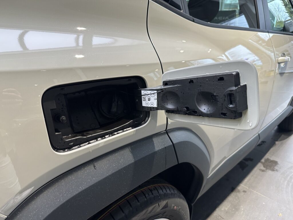 Dacia Duster Exposé-Bild 9