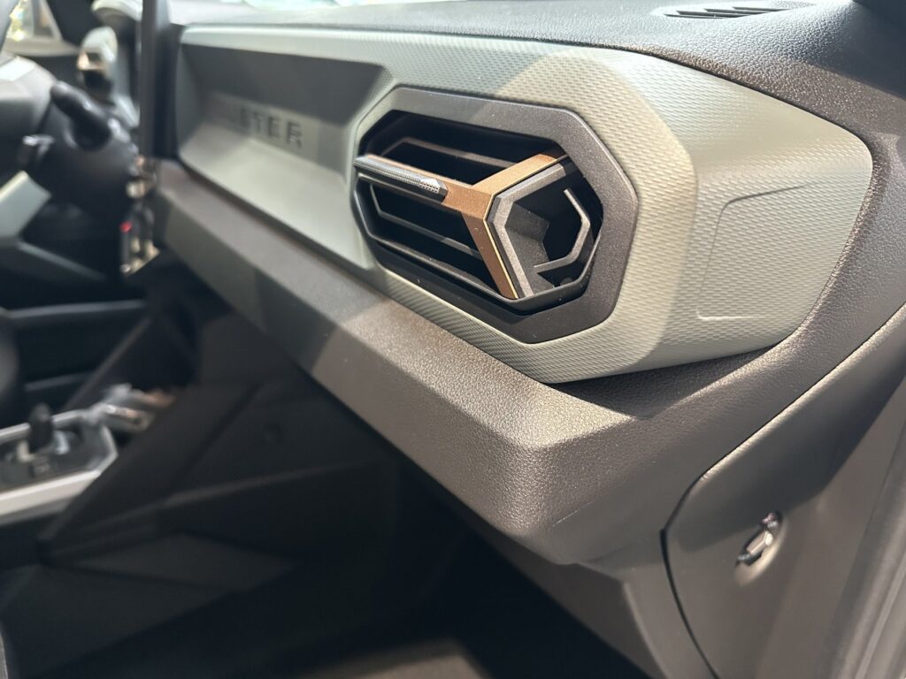 Dacia Duster Exposé-Bild 20