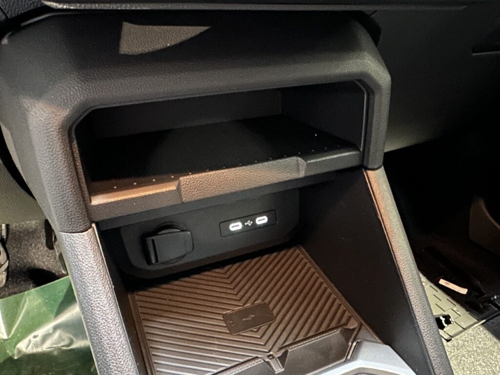 Dacia Duster Exposé-Bild 43