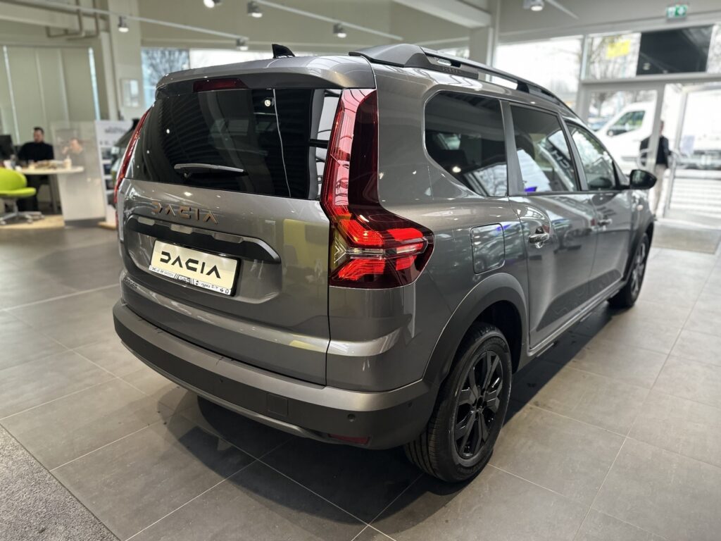 Dacia Jogger Exposé-Bild 11