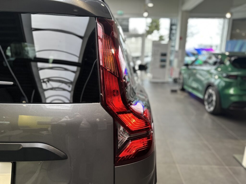 Dacia Jogger Exposé-Bild 13
