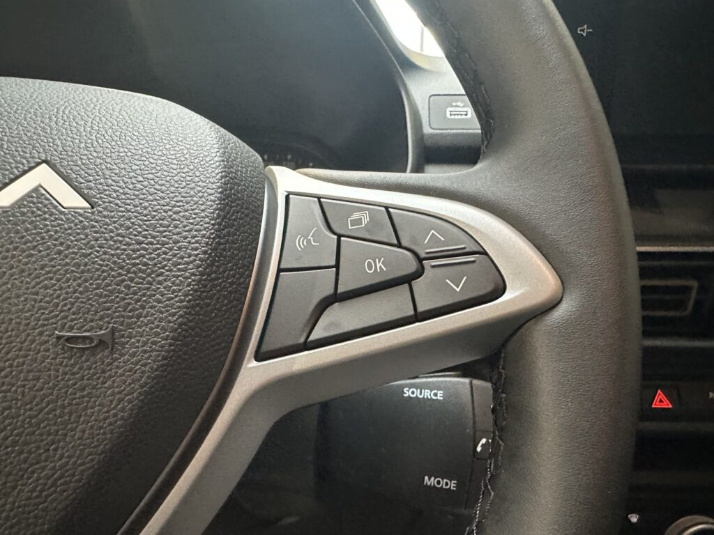 Dacia Jogger Exposé-Bild 26