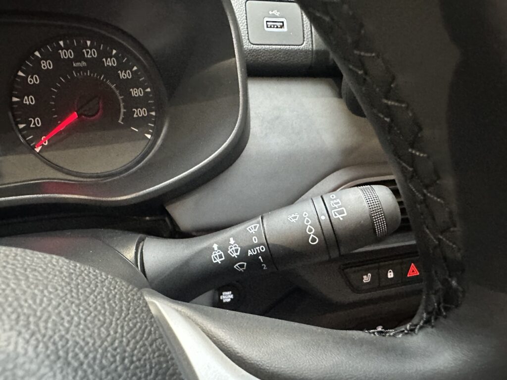 Dacia Jogger Exposé-Bild 28