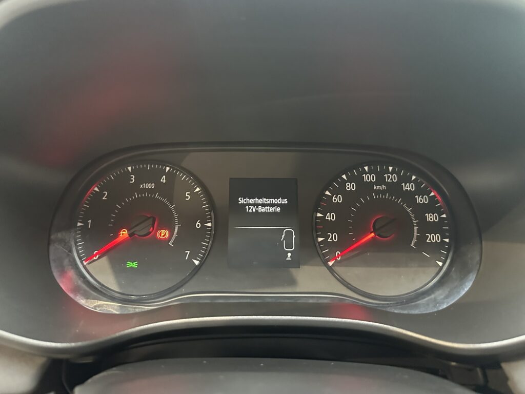 Dacia Jogger Exposé-Bild 29