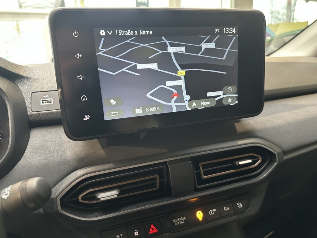 Dacia Jogger Exposé-Bild 31