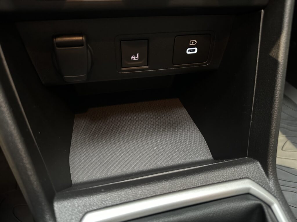 Dacia Jogger Exposé-Bild 36