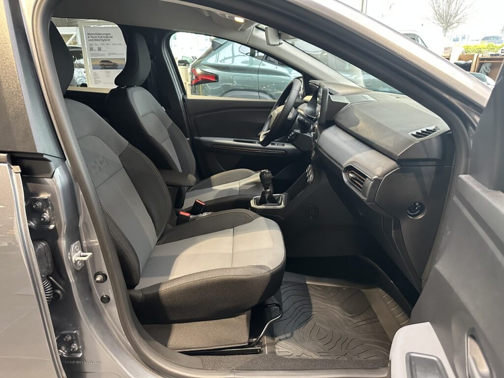 Dacia Jogger Exposé-Bild 44