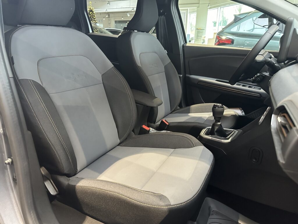 Dacia Jogger Exposé-Bild 47