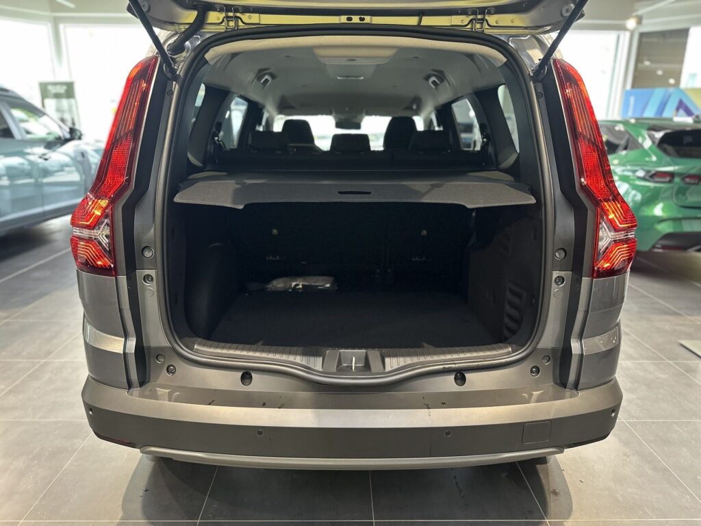 Dacia Jogger Exposé-Bild 49