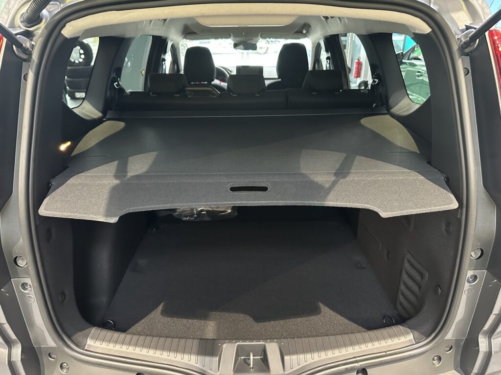 Dacia Jogger Exposé-Bild 50