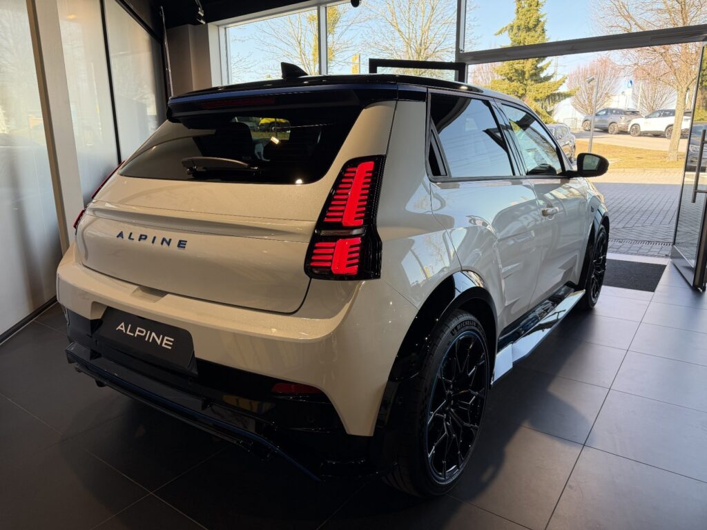 Alpine A290 Exposé-Bild 3